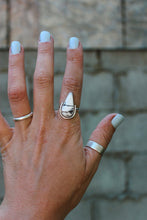 Load image into Gallery viewer, White Buffalo - Sz 7.5